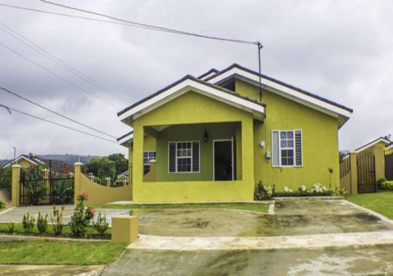 N2N Suites - Ochio Rios Vacation Home Ocho Rios Zewnętrze zdjęcie