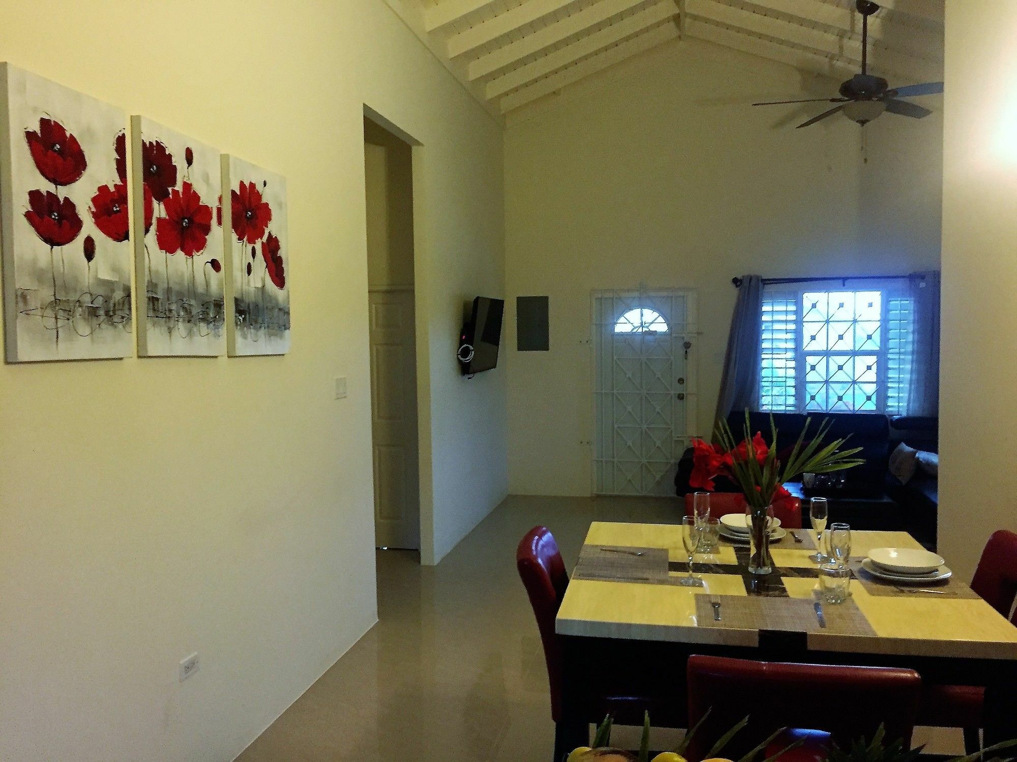 N2N Suites - Ochio Rios Vacation Home Ocho Rios Zewnętrze zdjęcie